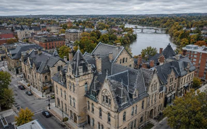 20+ years experience Roofing Services in Cambridge | United Roofers Inc